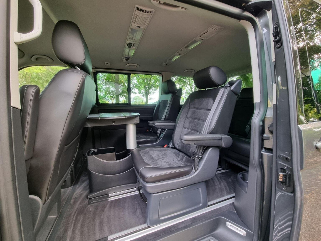 VOLKSWAGEN CARAVELLE