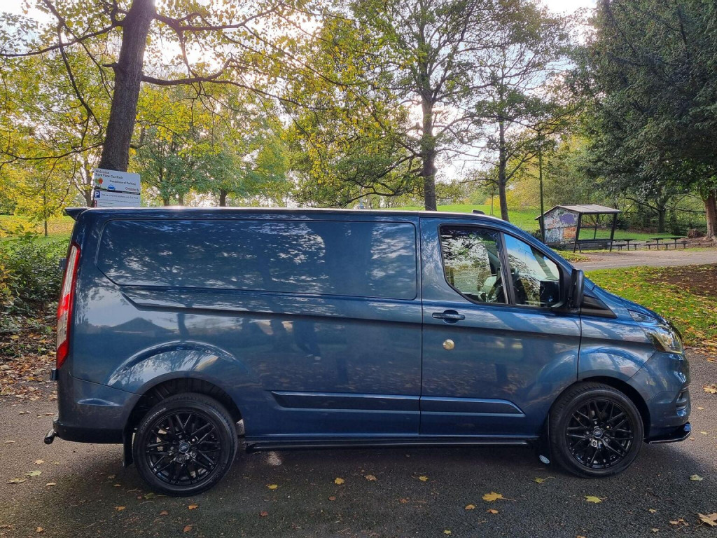 FORD TRANSIT CUSTOM