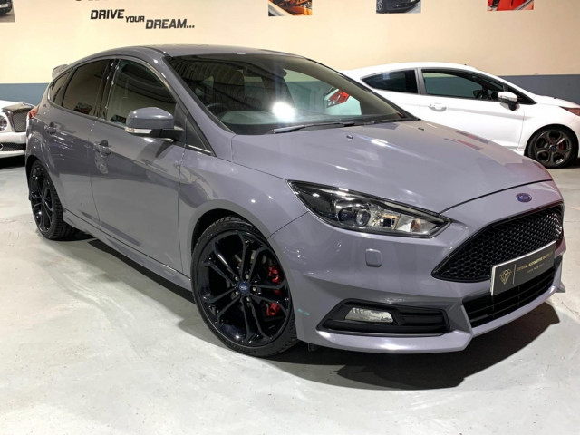 FORD FOCUS 2.0T EcoBoost ST-3 Euro 6 (s/s) 5dr