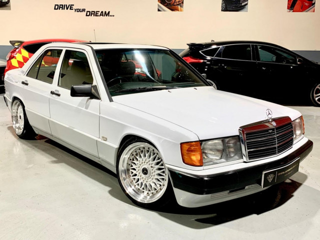 MERCEDES-BENZ 190 1.8 E 4dr