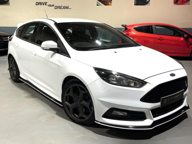 FORD FOCUS 2.0T EcoBoost ST-2 Euro 6 (s/s) 5dr