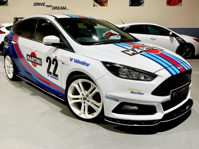 FORD FOCUS 2.0T EcoBoost ST-2 Euro 6 (s/s) 5dr