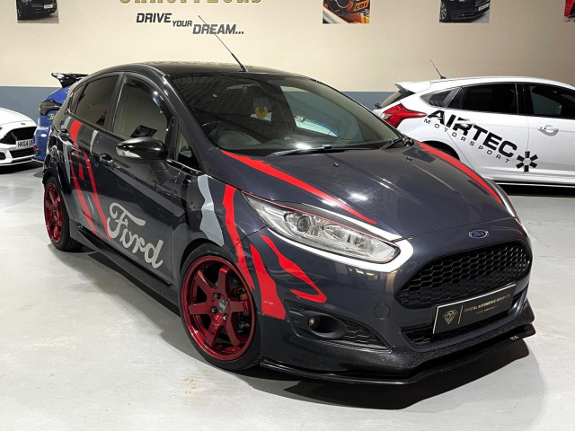 FORD FIESTA 1.5 TDCi Titanium Euro 5 5dr