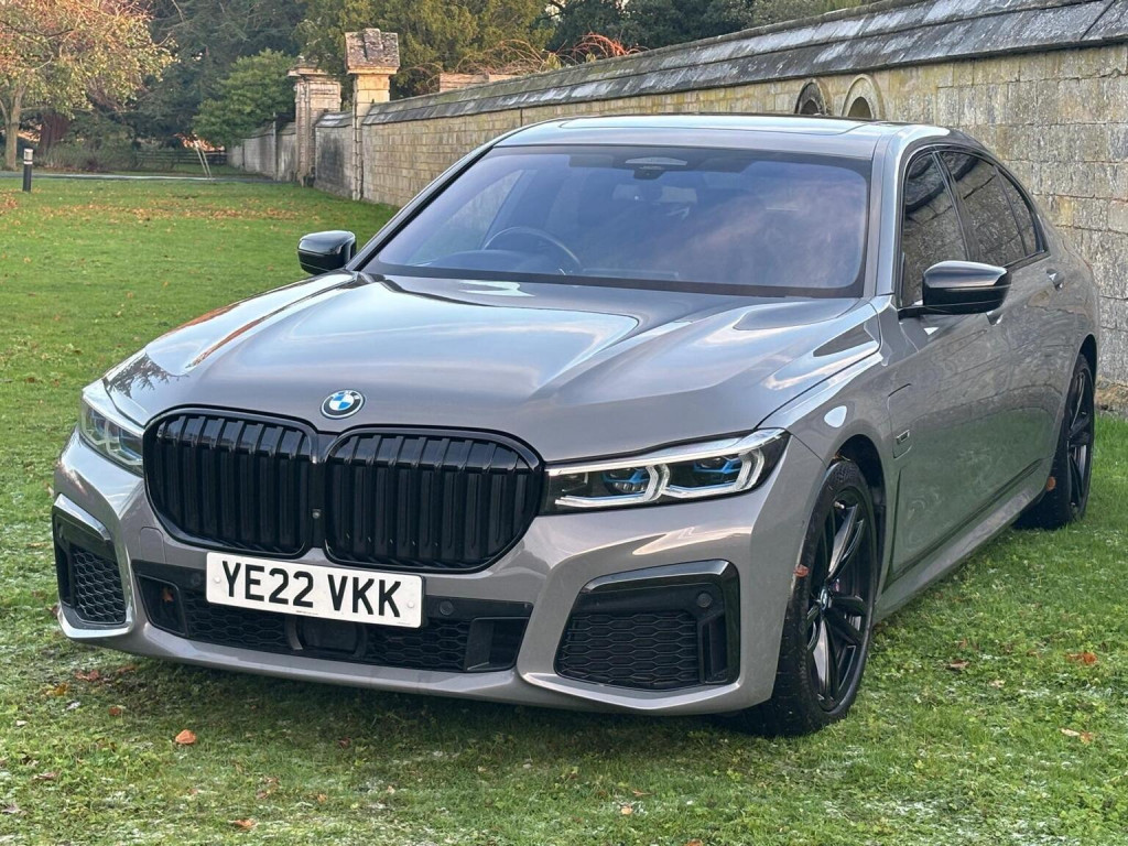 BMW 7 SERIES