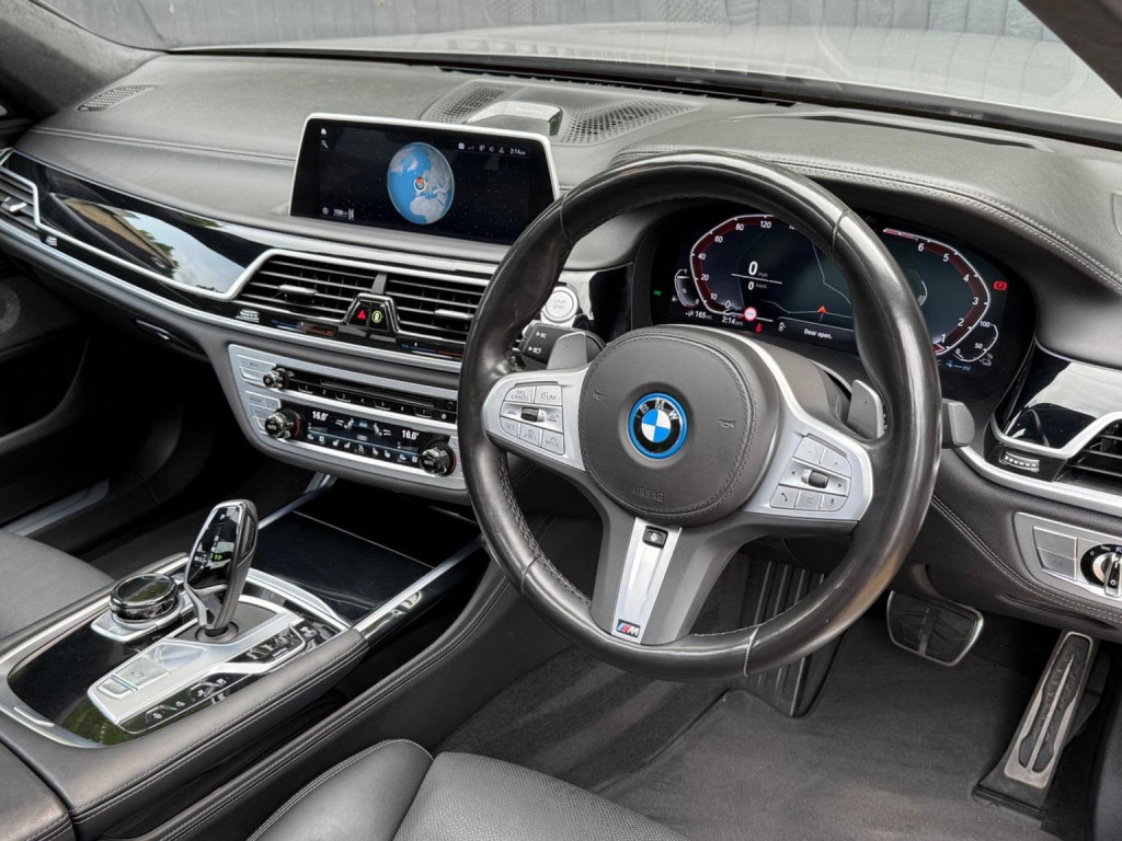 BMW 7 SERIES