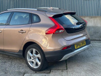 VOLVO V40 CROSS COUNTRY