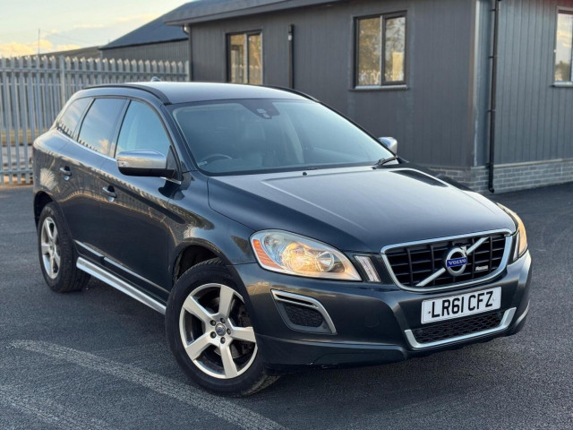 VOLVO XC60 2.4 D5 R-Design AWD Euro 5 (s/s) 5dr
