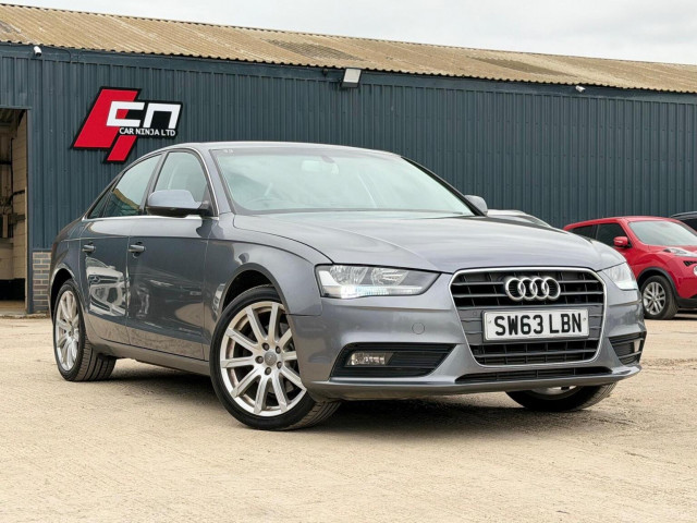 AUDI A4 2.0 TDI SE Technik Euro 5 (s/s) 4dr