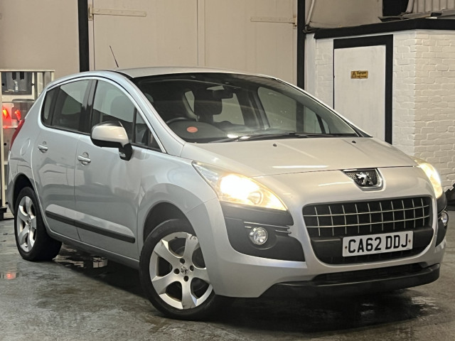 PEUGEOT 3008 1.6 e-HDi Active
