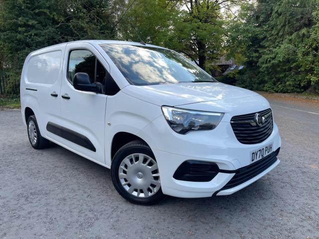 VAUXHALL COMBO 1.5 Turbo D 2300 Sportive L2 H1 Euro 6 (s/s) 4dr